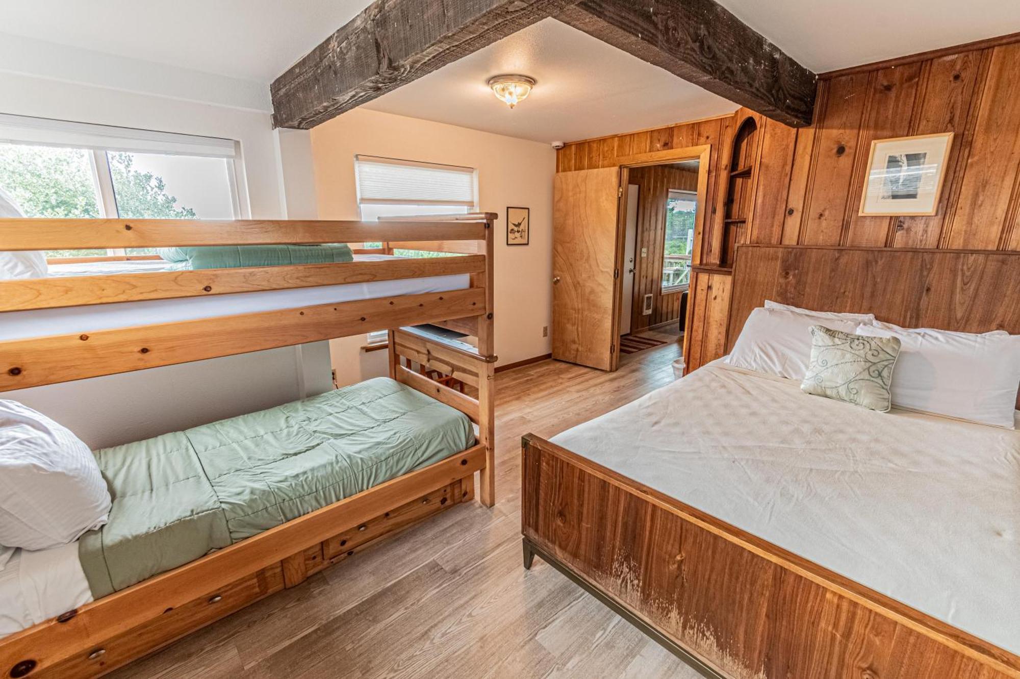 Arnold Beach House 3 Рокълей Бийч Екстериор снимка
